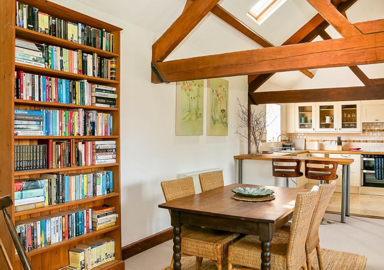 شقة Glyme Flat - Peaceful Country Retreat! تشيبينغ نورتون المظهر الخارجي الصورة