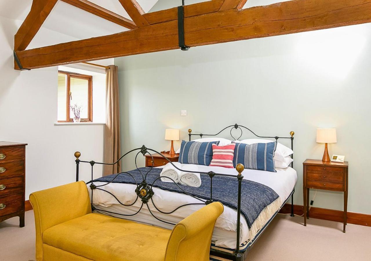 شقة Glyme Flat - Peaceful Country Retreat! تشيبينغ نورتون المظهر الخارجي الصورة